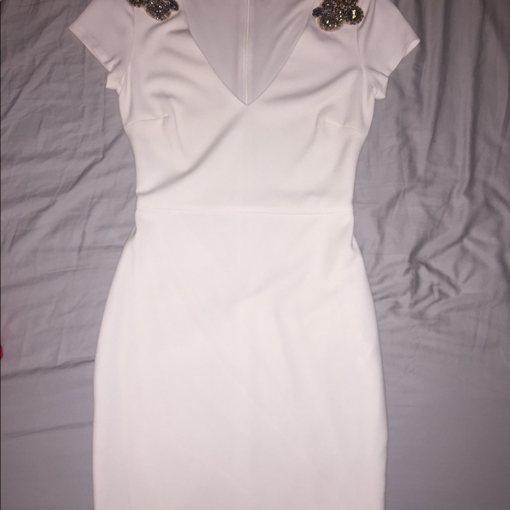Dress - Picture 3 of 3